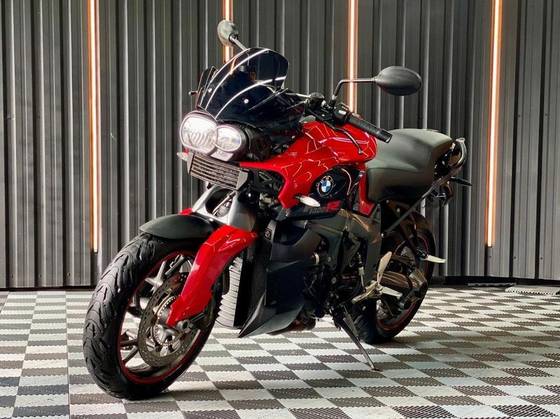 BMW K 1300 R BMW K 1300 R